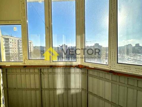 квартира за адресою Євгена Коновальця бульв. (Маршала Конєва), 1б