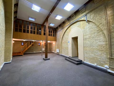 комерційна за адресою Рибальська вул., 22