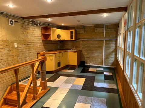 комерційна за адресою Рибальська вул., 22