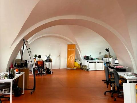 комерційна за адресою Рибальська вул., 22