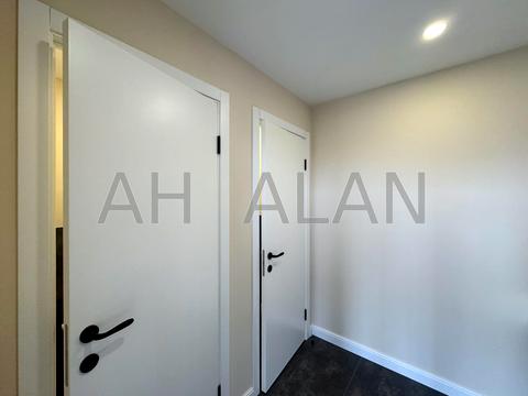 коммерческая по адресу Елены Телиги ул., 6