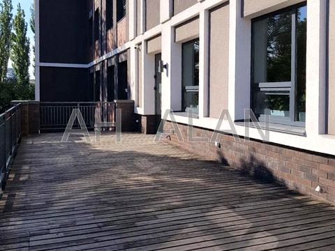 коммерческая по адресу Елены Телиги ул., 6