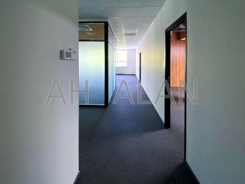 коммерческая по адресу Елены Телиги ул., 6