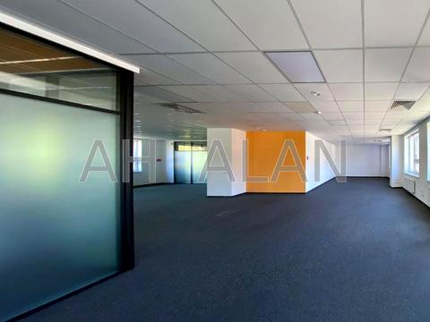 коммерческая по адресу Елены Телиги ул., 6