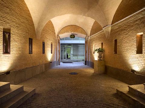 комерційна за адресою Рибальська вул., 22