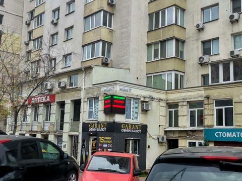 комерційна за адресою Голосіївський просп. (40-річчя Жовтня), 27