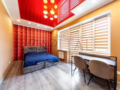 квартира за адресою Дорошенка вул., 9