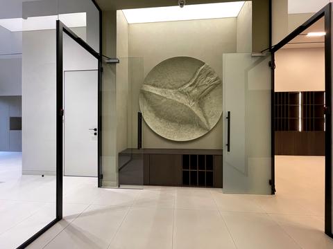 комерційна за адресою Михайла Максимовича вул. (Онуфрія Трутенка), 26-Г