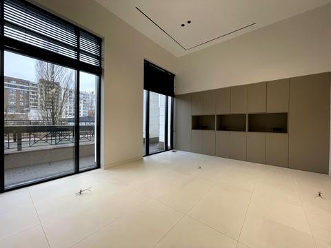 комерційна за адресою Михайла Максимовича вул. (Онуфрія Трутенка), 26-Г