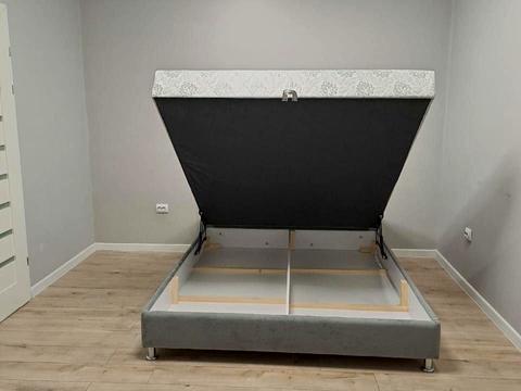 квартира за адресою Олександра Довженка вул., 37