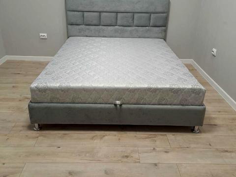 квартира за адресою Олександра Довженка вул., 37