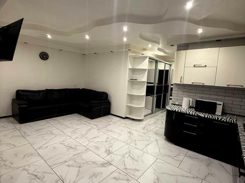 квартира за адресою Левка Лук'яненка вул. (Василя Жуковського), 16, 18, 20, 24