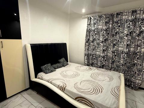 квартира за адресою Левка Лук'яненка вул. (Василя Жуковського), 16, 18, 20, 24