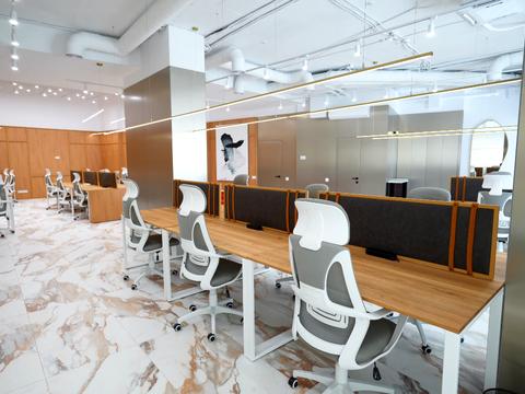 коммерческая по адресу Бусловская ул., 12