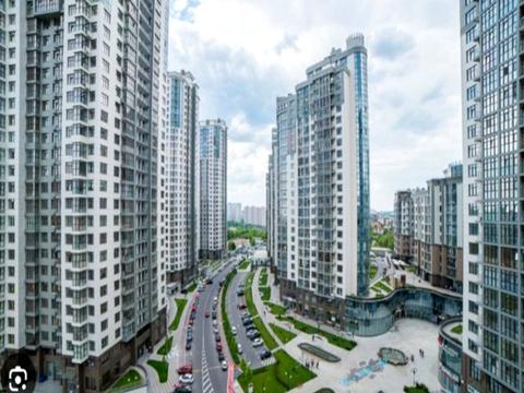 паркоместо по адресу Андрея Верхогляда ул. (Михайла Драгомирова), 7