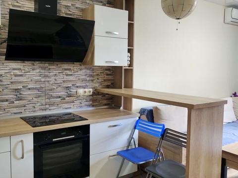 квартира за адресою Літературна вул., 8