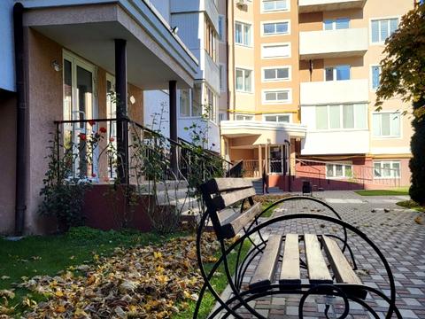 комерційна за адресою Бориса Гмирі вул., 18-А