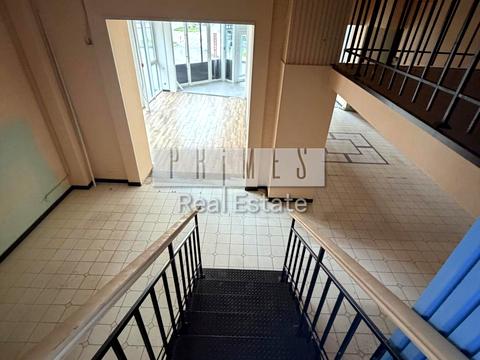 комерційна за адресою Андрія Верхогляда вул. (Михайла Драгомирова), 12