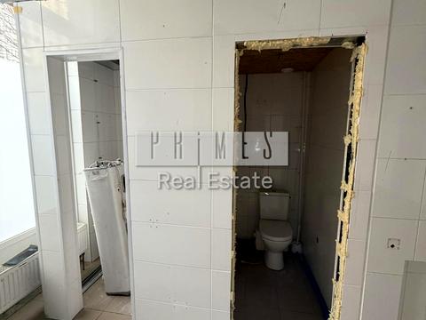 комерційна за адресою Андрія Верхогляда вул. (Михайла Драгомирова), 12