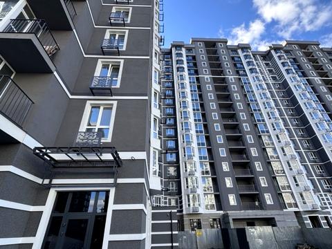 квартира за адресою Леоніда Бірюкова бульв., 4