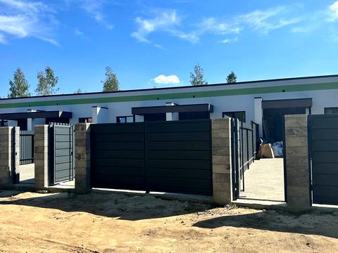 будинок за адресою Успішна