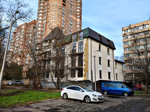 квартира за адресою Яслинська вул., 3