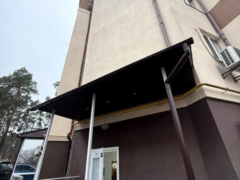 комерційна за адресою Миколи Руденка вул., 15-Д