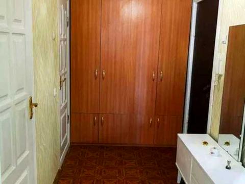 квартира по адресу Ревуцкого ул., 42-Б