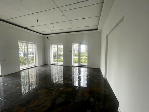 коммерческая по адресу Максимовича Михайла, 1