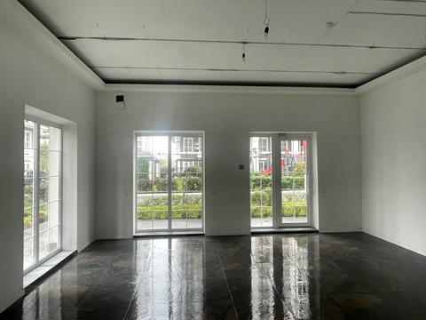 коммерческая по адресу Максимовича Михайла, 1