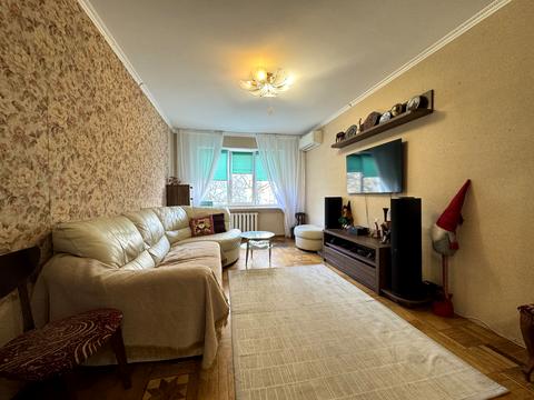 квартира за адресою Небесної Сотні просп. (Маршала Жукова), 77