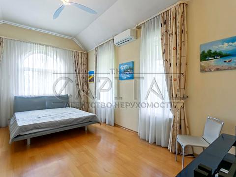 будинок за адресою пер. Каштановий, 12