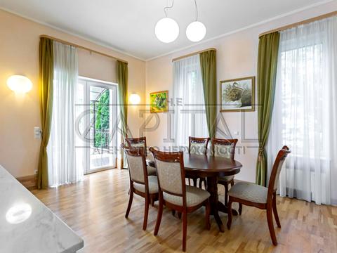 будинок за адресою пер. Каштановий, 12