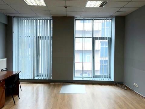 комерційна за адресою Січових Стрільців вул., 19