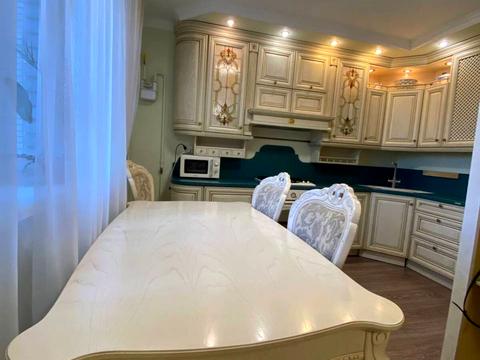 квартира за адресою Володимира Антоновича вул. (Свердлова), 26