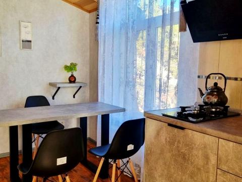 будинок за адресою Бернардацці вул. (Красних Зір), 23