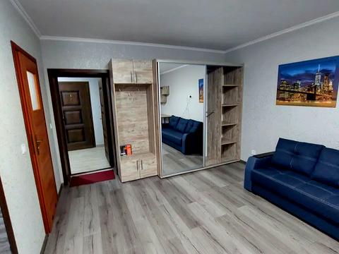 квартира за адресою Зодчих вул., 30