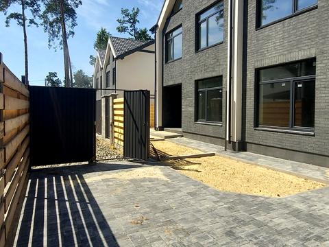 будинок за адресою Революції