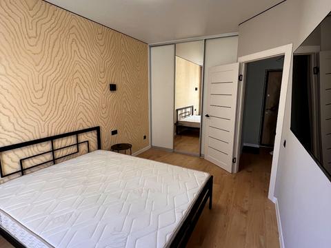 квартира по адресу Евгения Чикаленко ул., 93/4