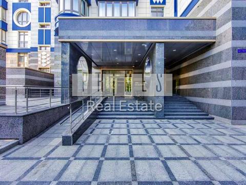 комерційна за адресою Інститутська вул., 18