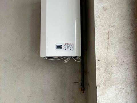 коммерческая по адресу Угорская ул., 12