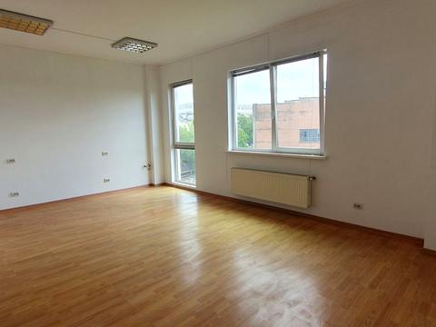 комерційна за адресою Залізнична вул., 7