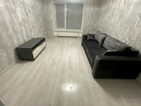 квартира за адресою Райдужна вул., 102