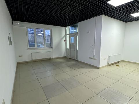 комерційна за адресою Юрія Шумського вул., 3-Г