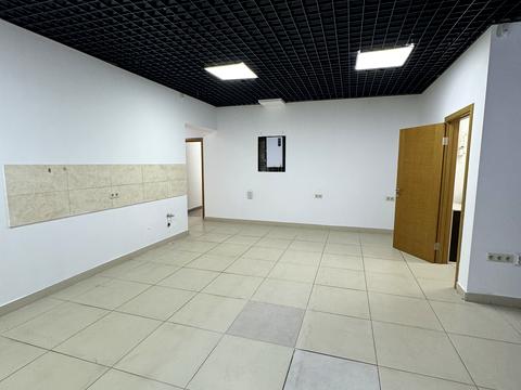 комерційна за адресою Юрія Шумського вул., 3-Г