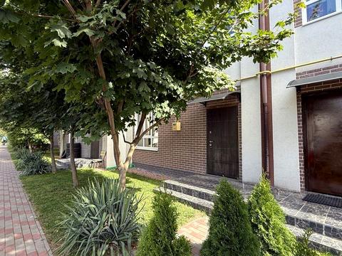 будинок за адресою Фестивальна, 30