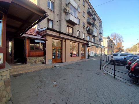 комерційна за адресою Тараса Шевченка бульв., 12