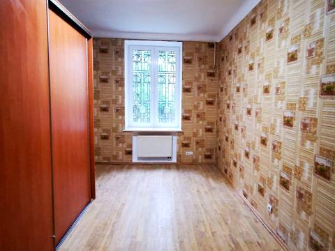 комерційна за адресою Марії Конопницької вул., 12