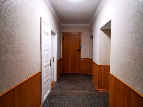 комерційна за адресою Марії Конопницької вул., 12