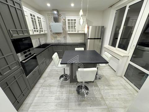 квартира за адресою Голосіївський просп. (40-річчя Жовтня), 95-А